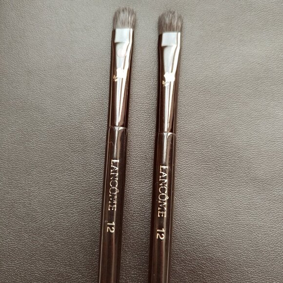 2 Lancome Precision Shadow Brushes #12 - Picture 5 of 14